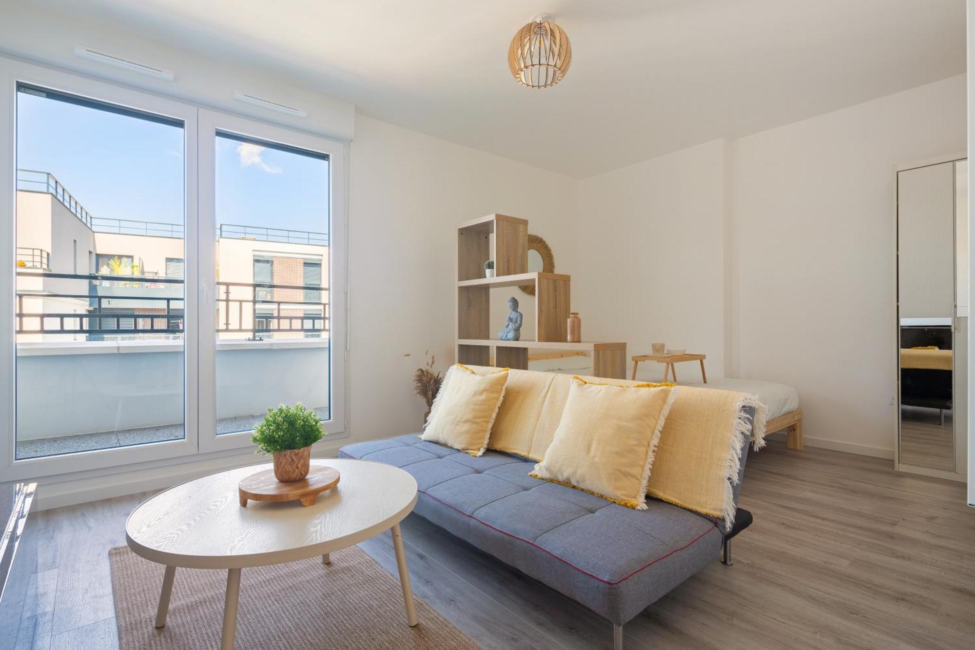 Апартаменты Le Peruvien - Saint-Cyr-L'Ecole - Free Parking Экстерьер фото